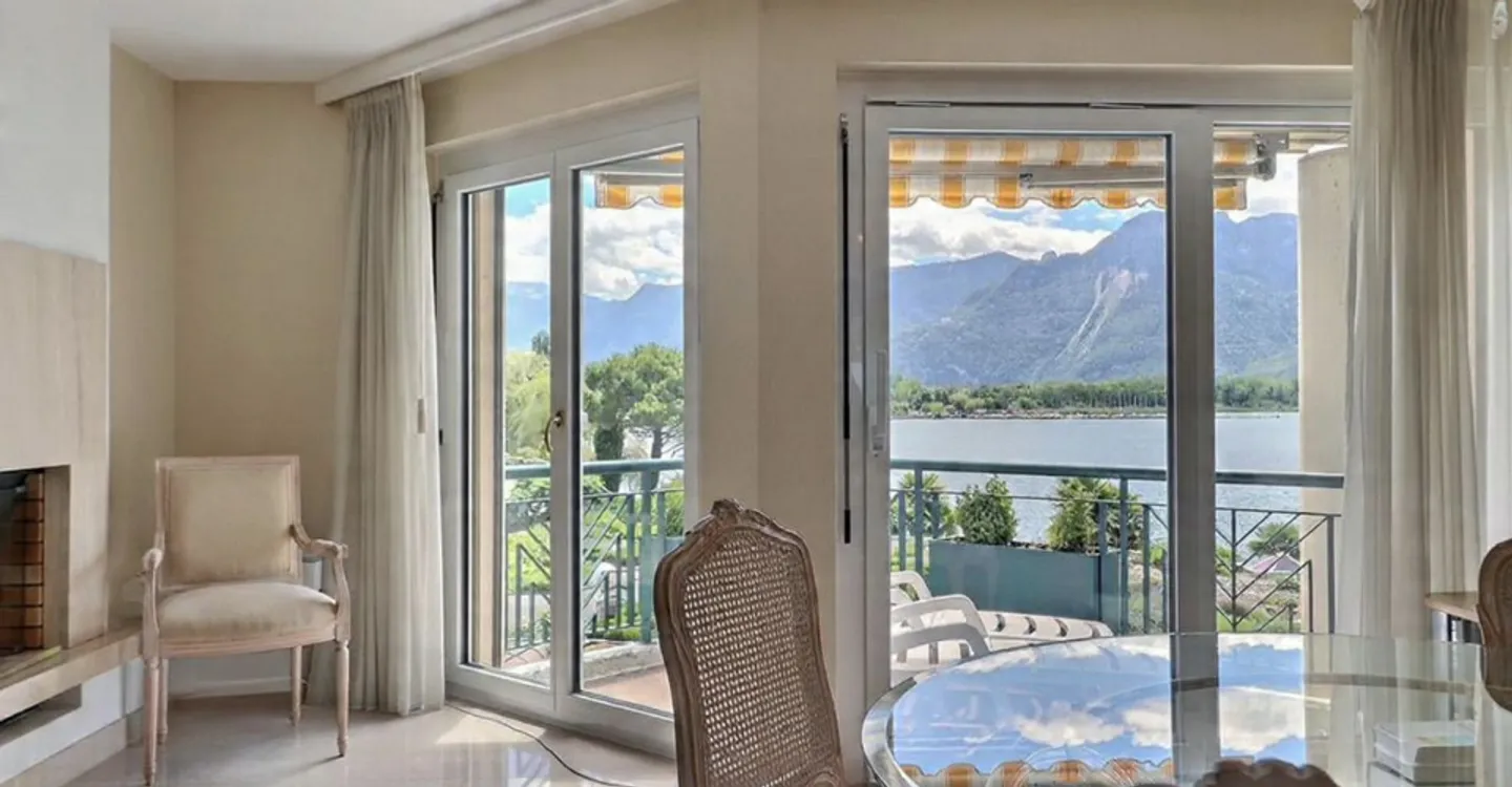 BEL APPARTAMENTO DI 4,5 LOCALI AL LAGO CON UNA BELLA VISTA PANORAMICA - Foto 3 di 12