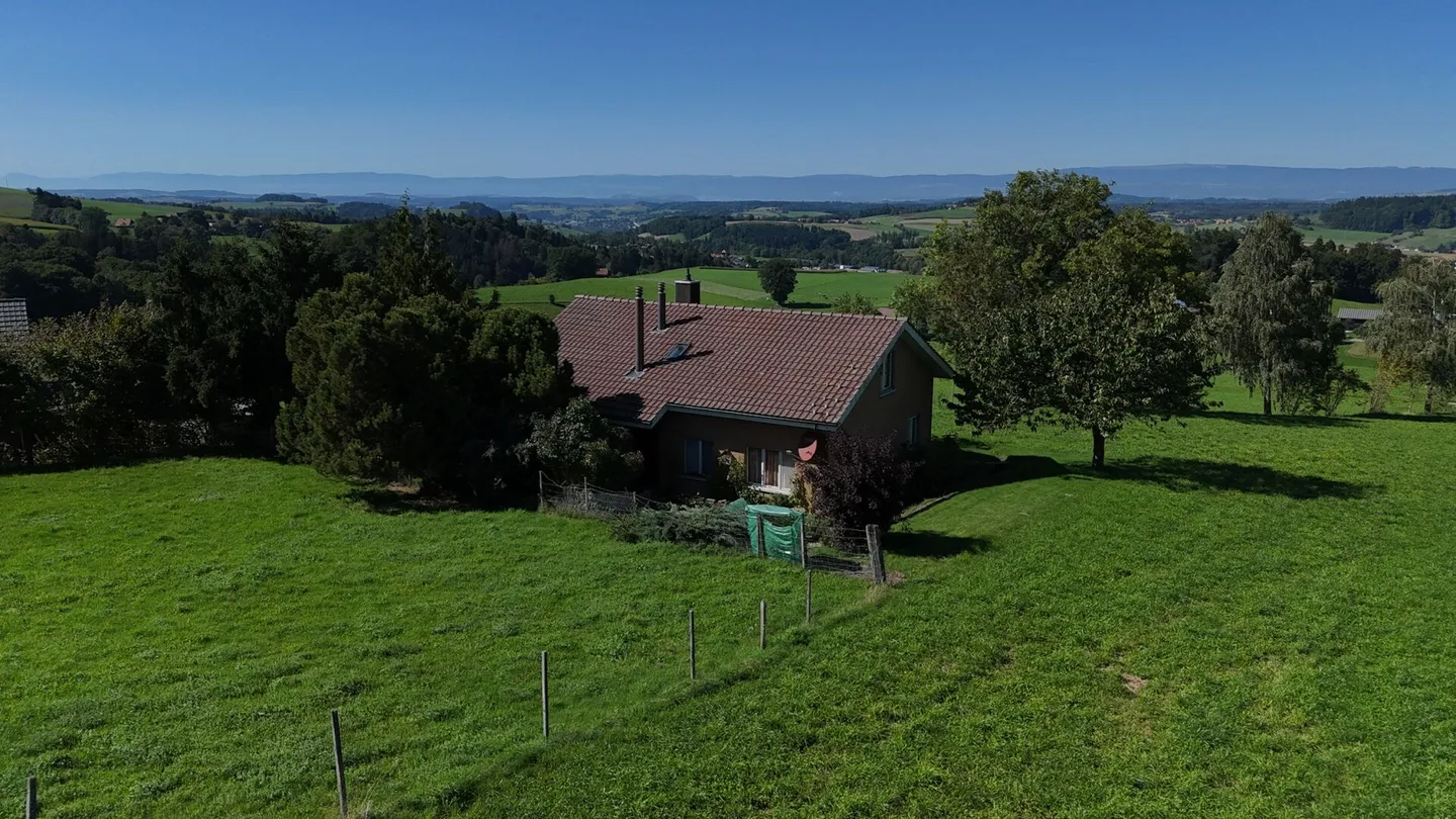 Un gioiello in campagna - Casa bifamiliare con giardino e vista fantastica - Foto 4 di 11