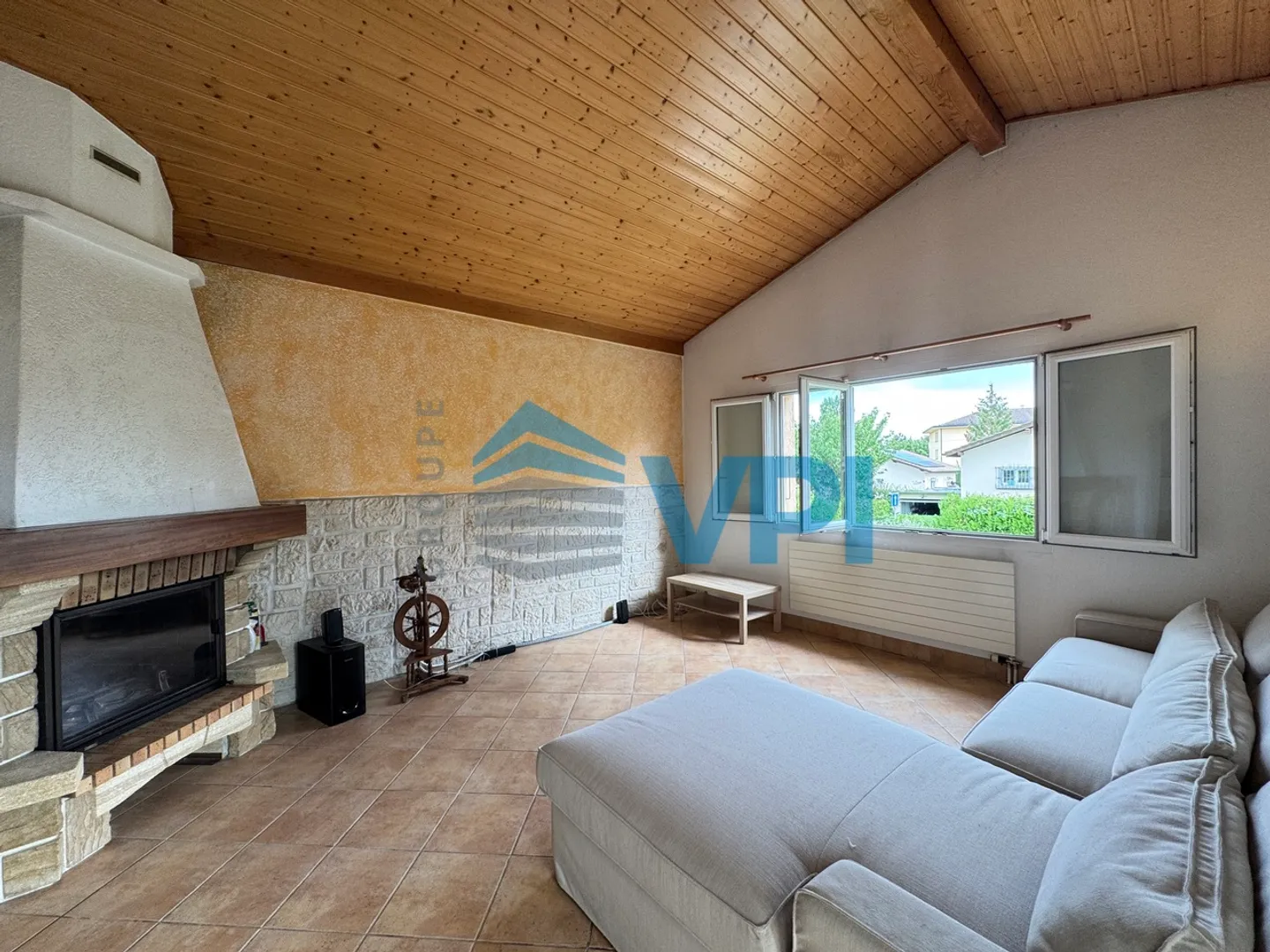 Villa indipendente con 4.5 stanze + ufficio - Foto 4 di 9