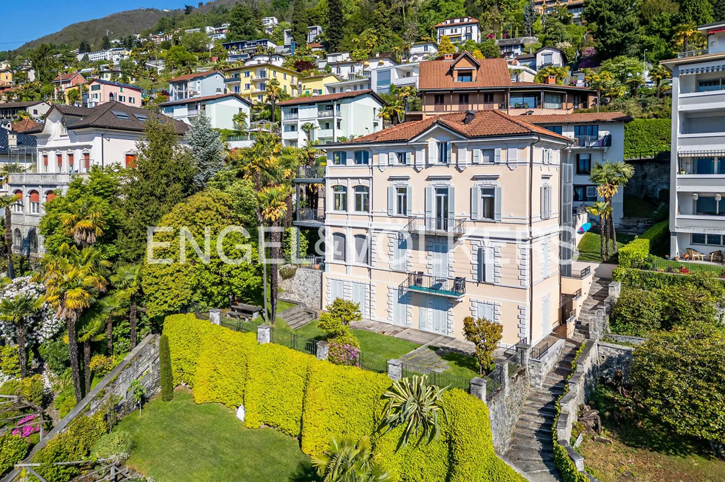 Votre maison avec vue sur carte postale (115) - Photo 2 sur 11