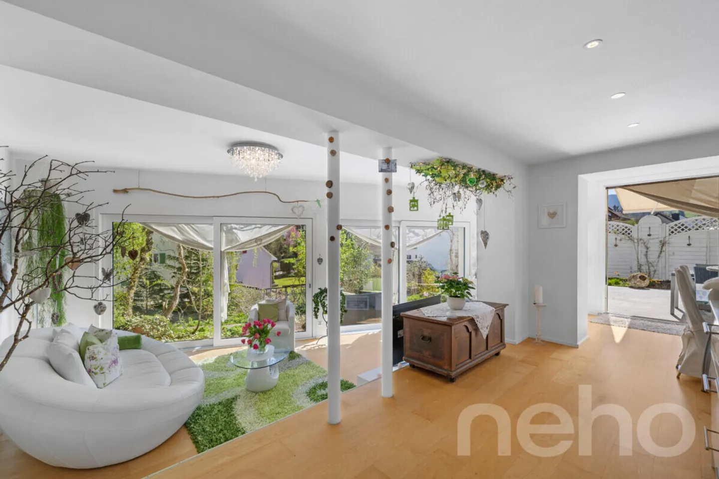 Casa bifamiliare ristrutturata con stile in una posizione centrale - Foto 5 di 13