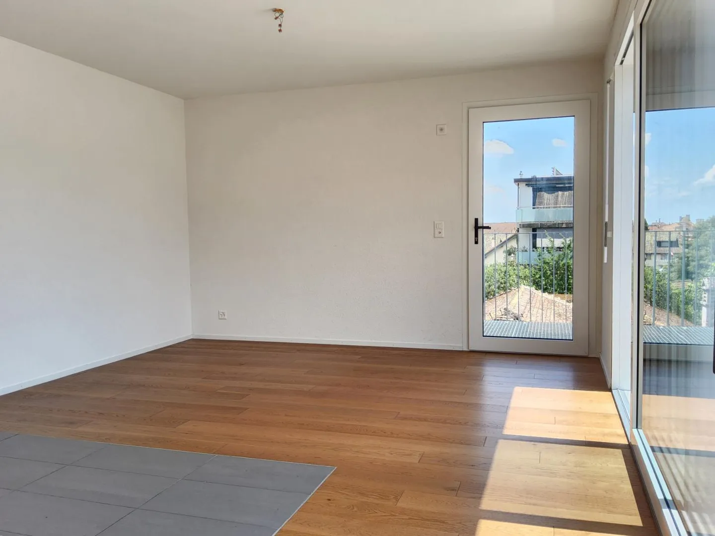 Appartement moderne à Colombier - Photo 2 sur 8