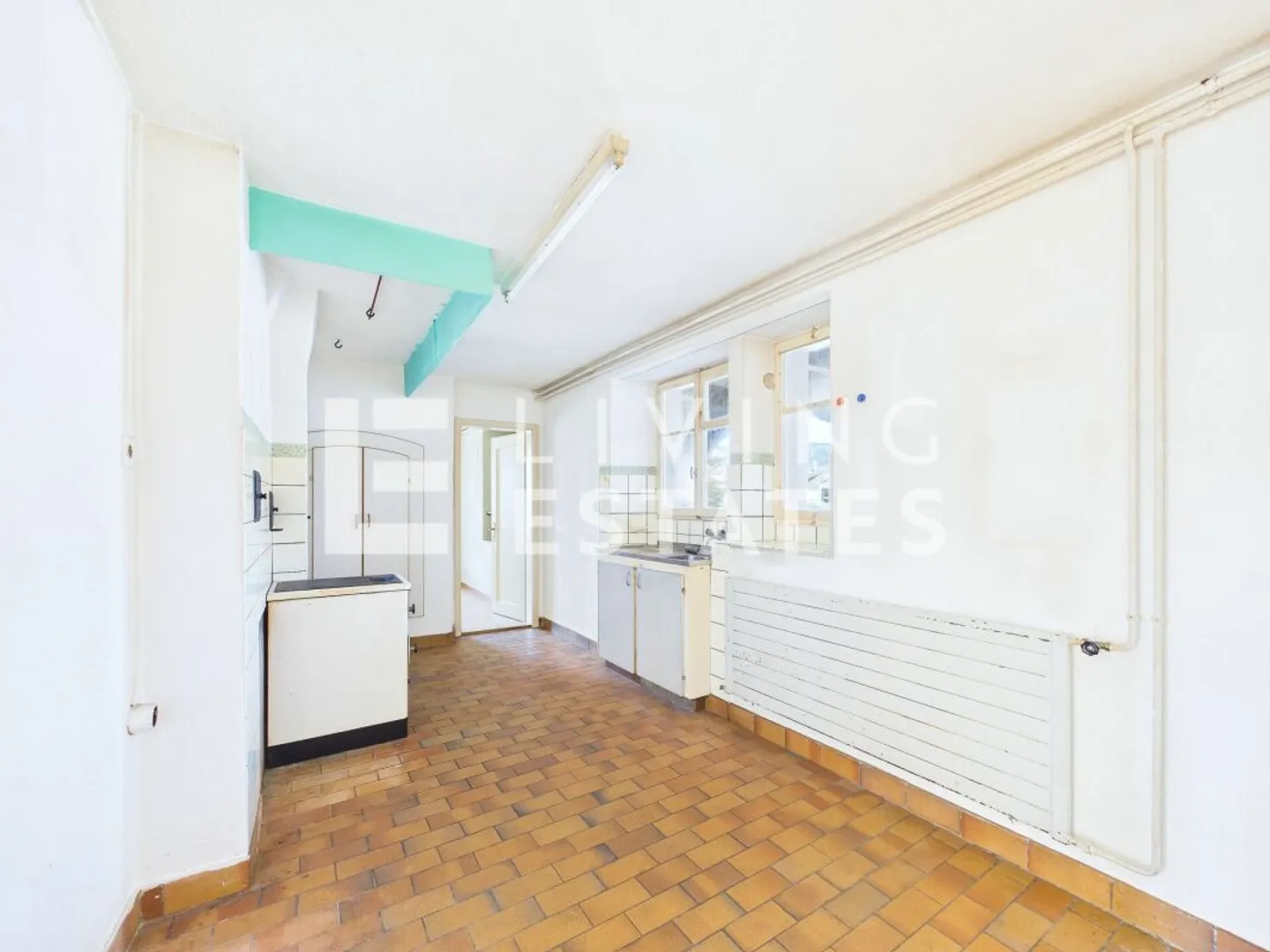 Charming Multi-Family Home - Photo 6 of 19
