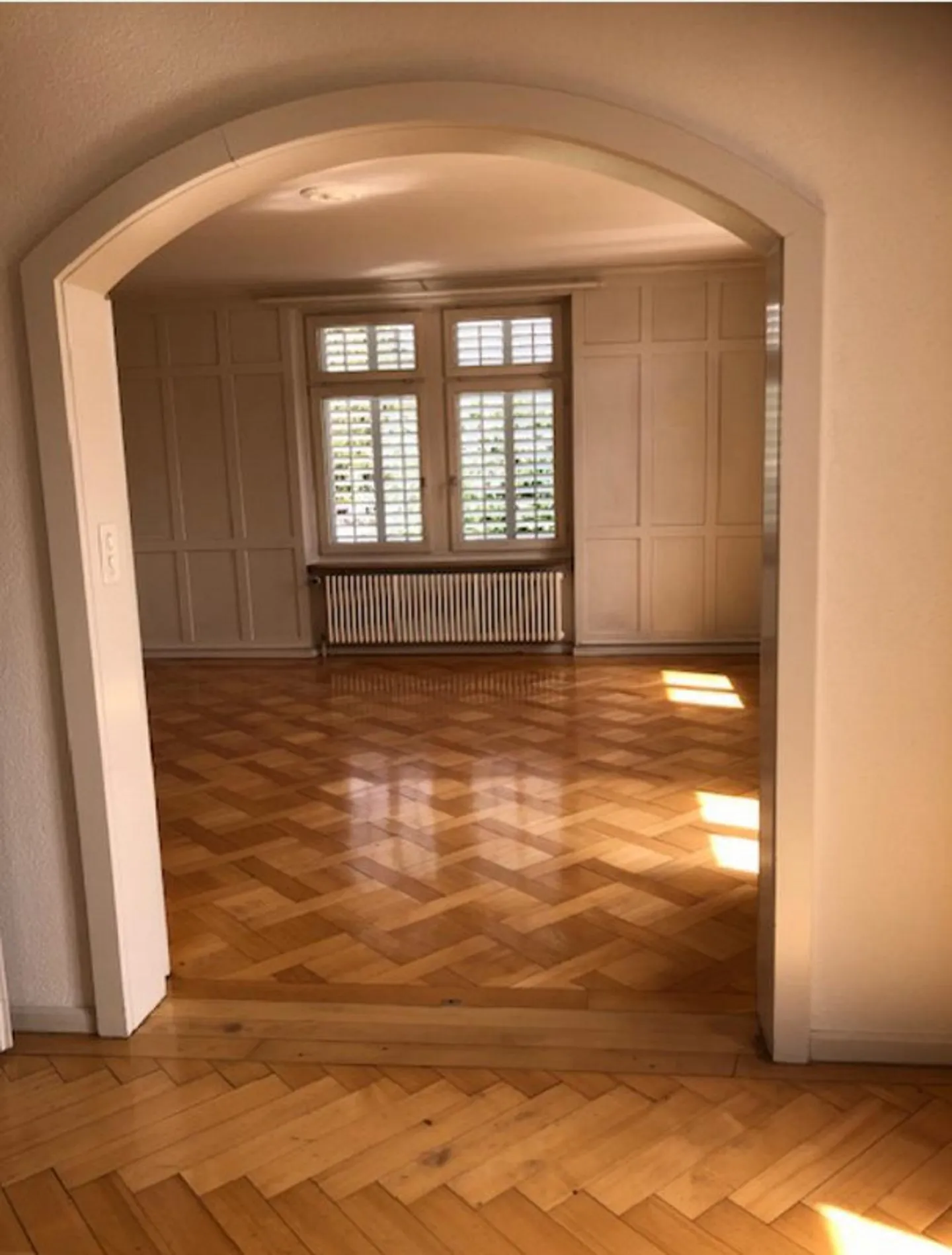 6-Room Art Nouveau Maisonette Apartment with Park-like Garden - Photo 5 of 16