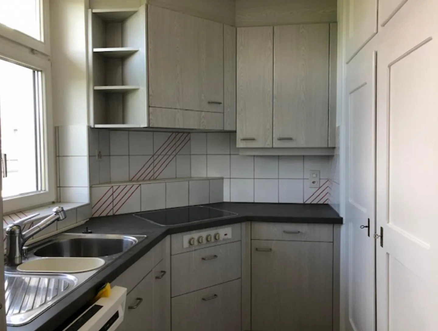 6-Room Art Nouveau Maisonette Apartment with Park-like Garden - Photo 6 of 16