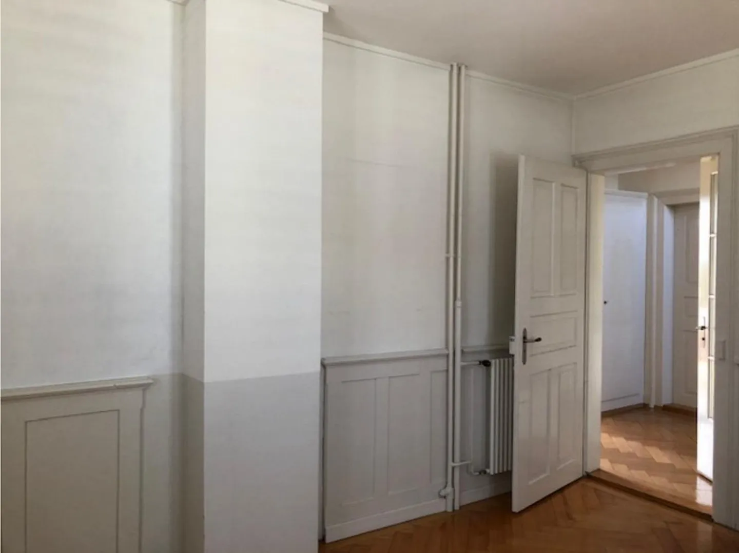 6-Room Art Nouveau Maisonette Apartment with Park-like Garden - Photo 9 of 16