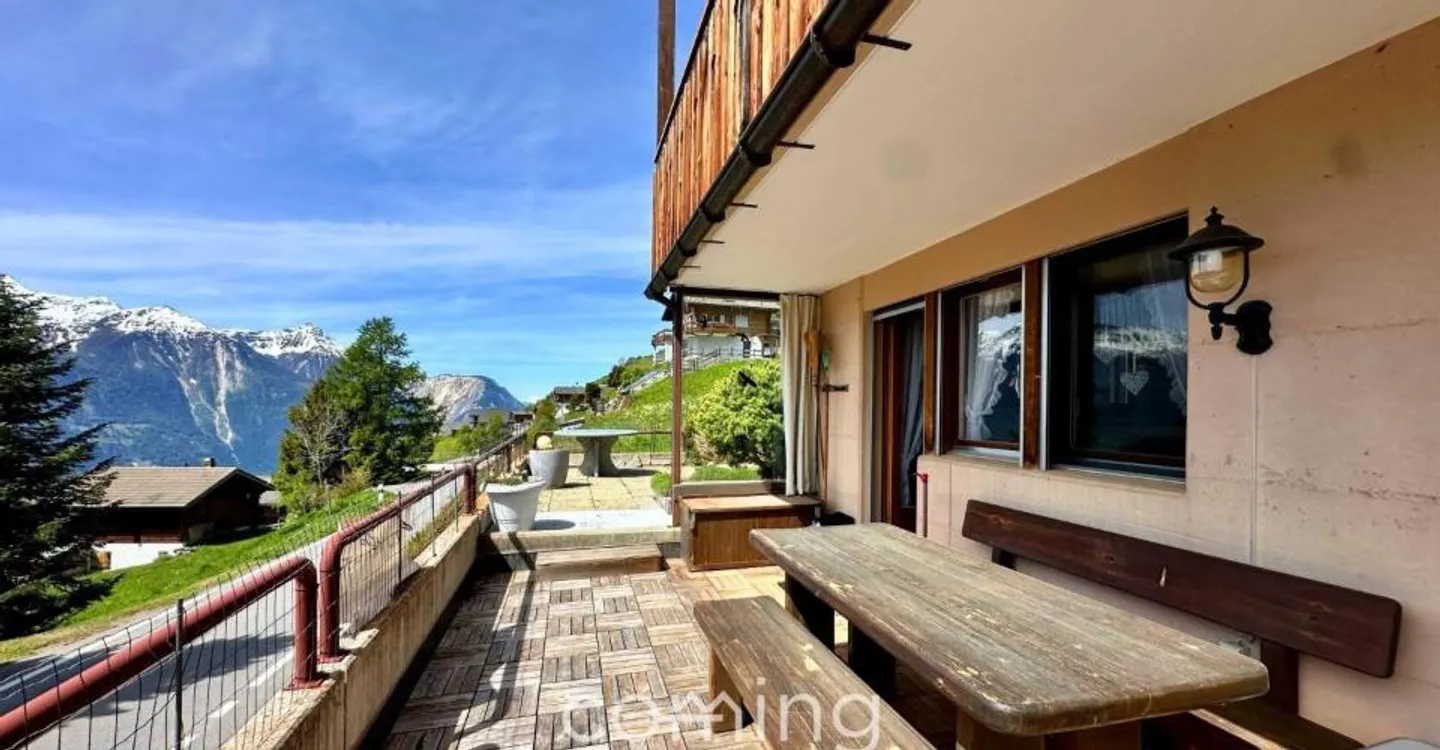 Vista panoramica e giardino privato - accogliente appartamento di 3,5 stanze a Engersch - Foto 1 di 13