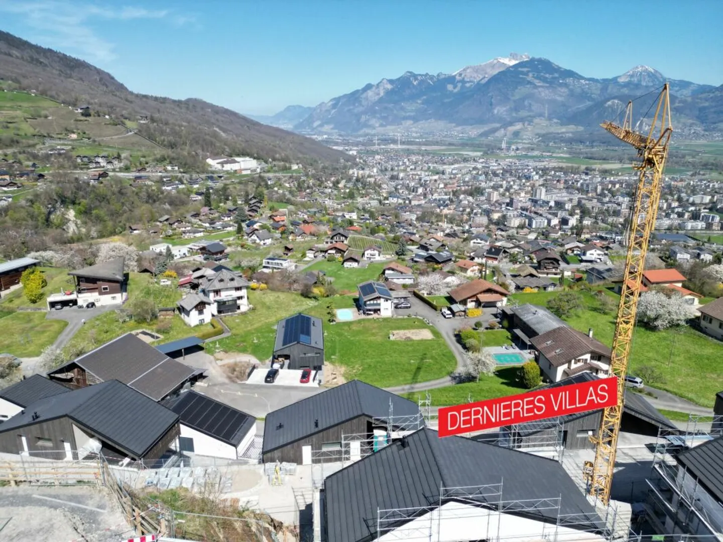 Chalet in Choëx mit Atemberaubendem Blick - Foto 1 von 17