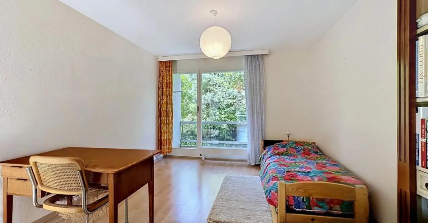 Appartement Charmant à Saint-Sulpice - Photo 4 sur 7