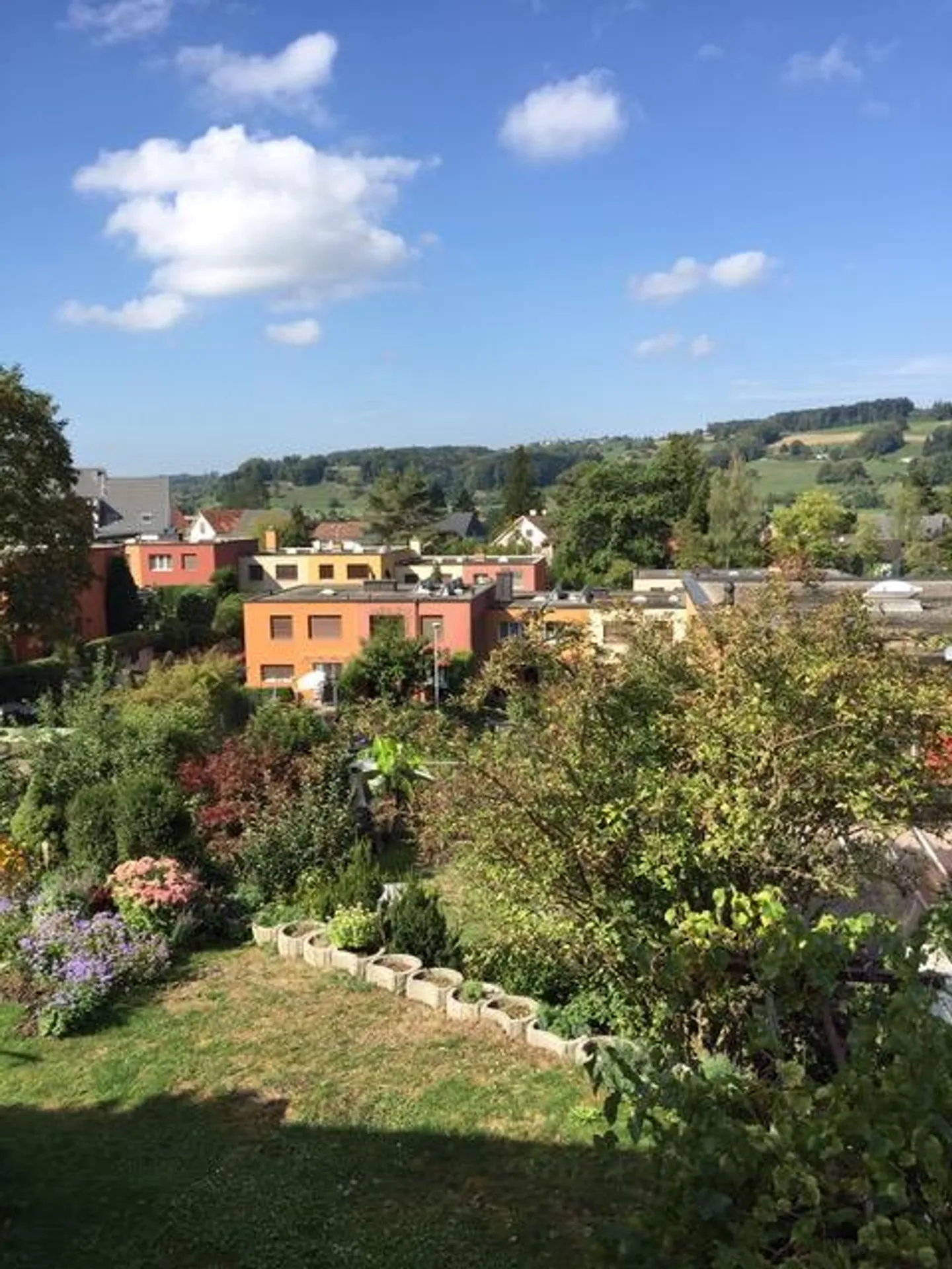 Quiet, sunny terraced single-family house with 4.5-room garden maisonette - Photo 1 of 13