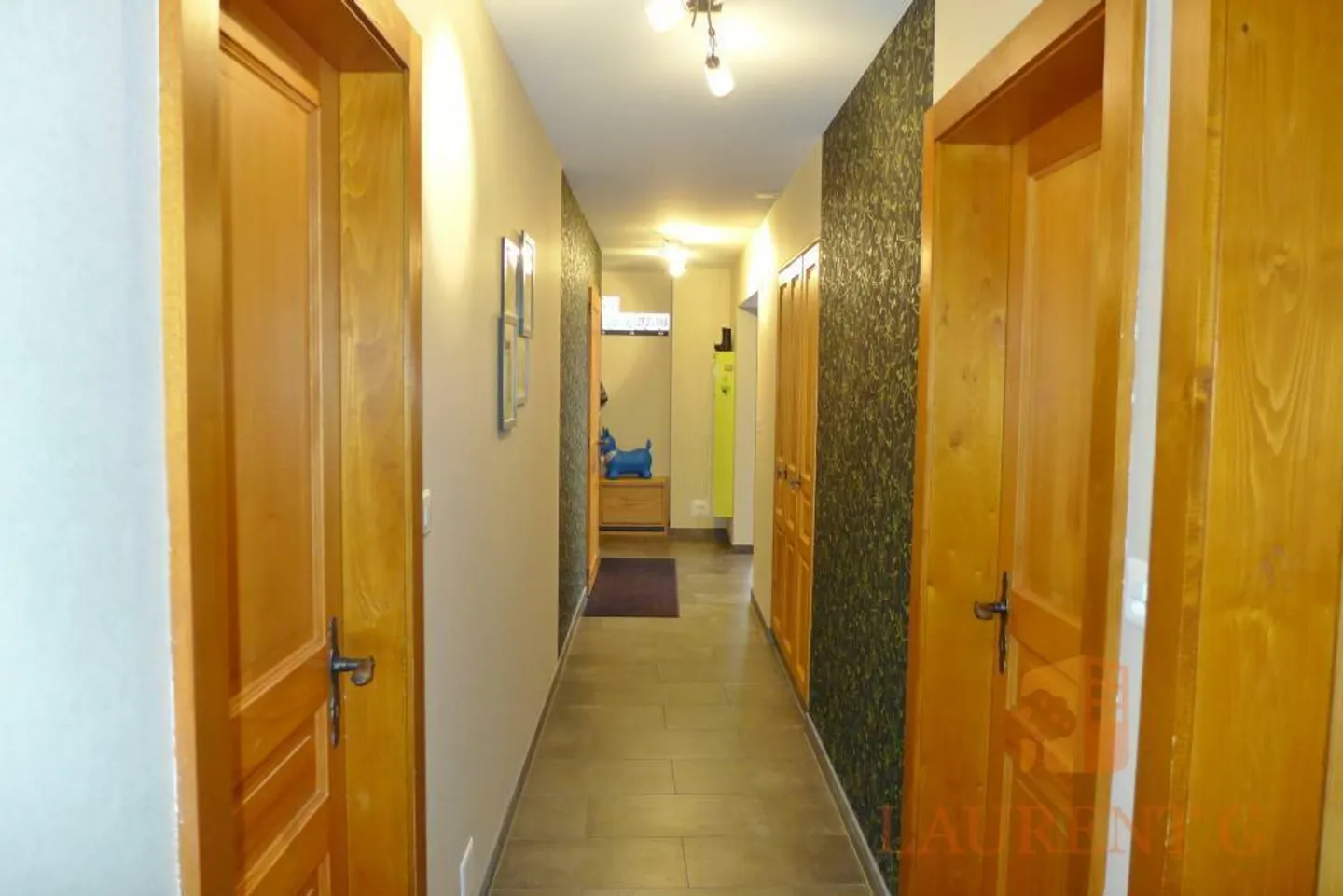 Magnificent 4.5-room apartment with 2 balconies, completely renovated - Photo 6 of 8