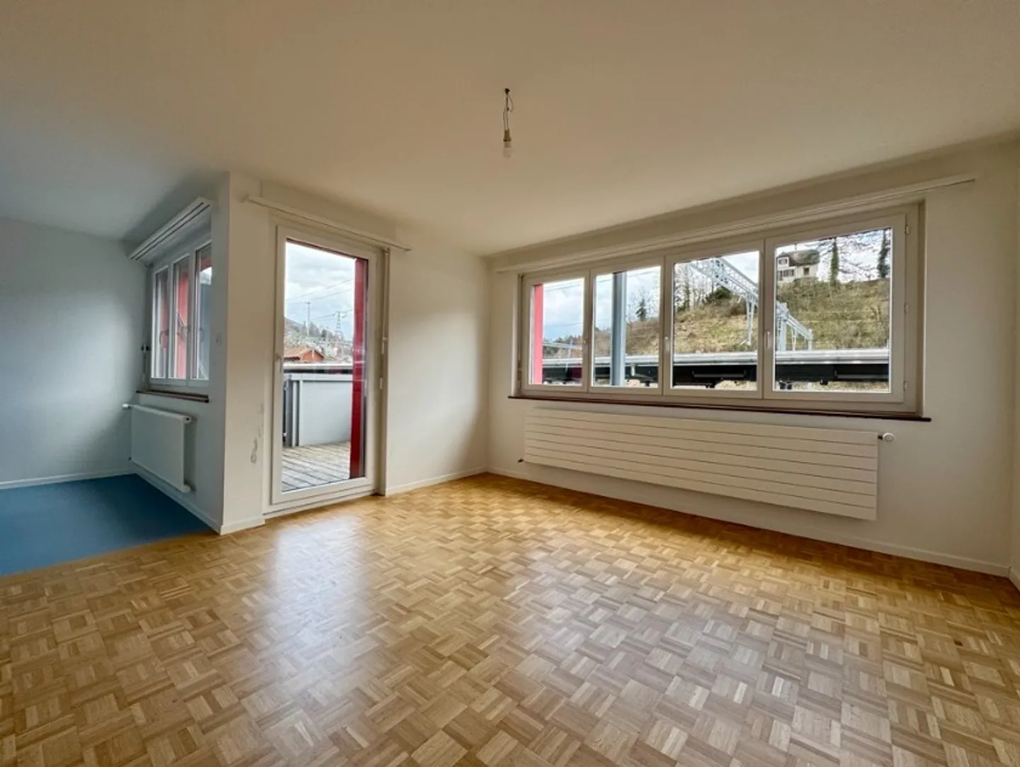 Bellissimo appartamento di 3.5 stanze con eccellente posizione alla stazione di Moutier - Foto 7 di 8