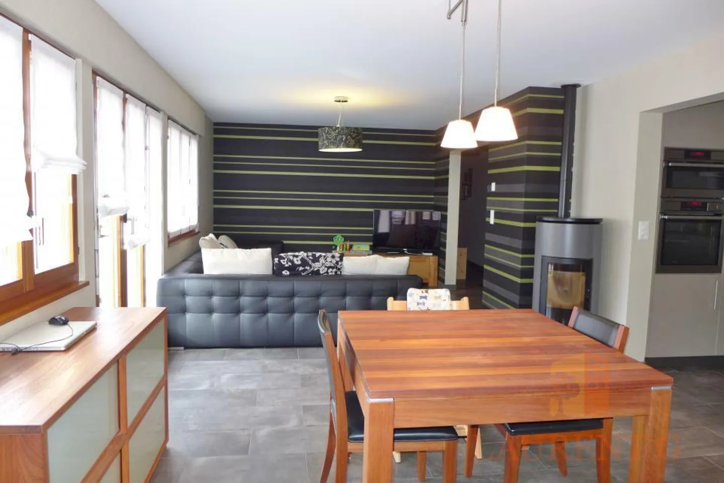 Magnificent 4.5-room apartment with 2 balconies, completely renovated - Photo 1 of 8