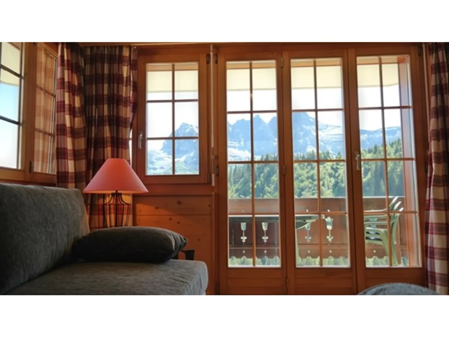 Charming Apartment in Champoussin - Photo 4 of 13