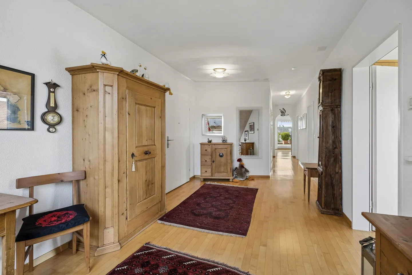 Attractively located 4.5-room penthouse apartment in well-maintained condition - Photo 8 of 13