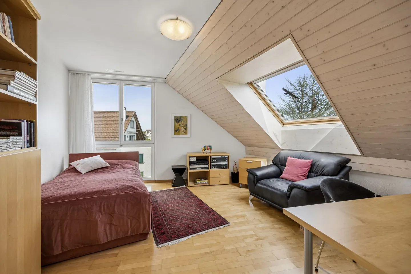 Attractively located 4.5-room penthouse apartment in well-maintained condition - Photo 10 of 13