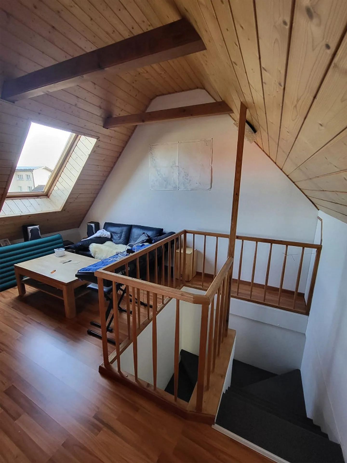 Sezione di casa di 3,5 stanze con area salotto e posto auto in una posizione centrale - Foto 7 di 8