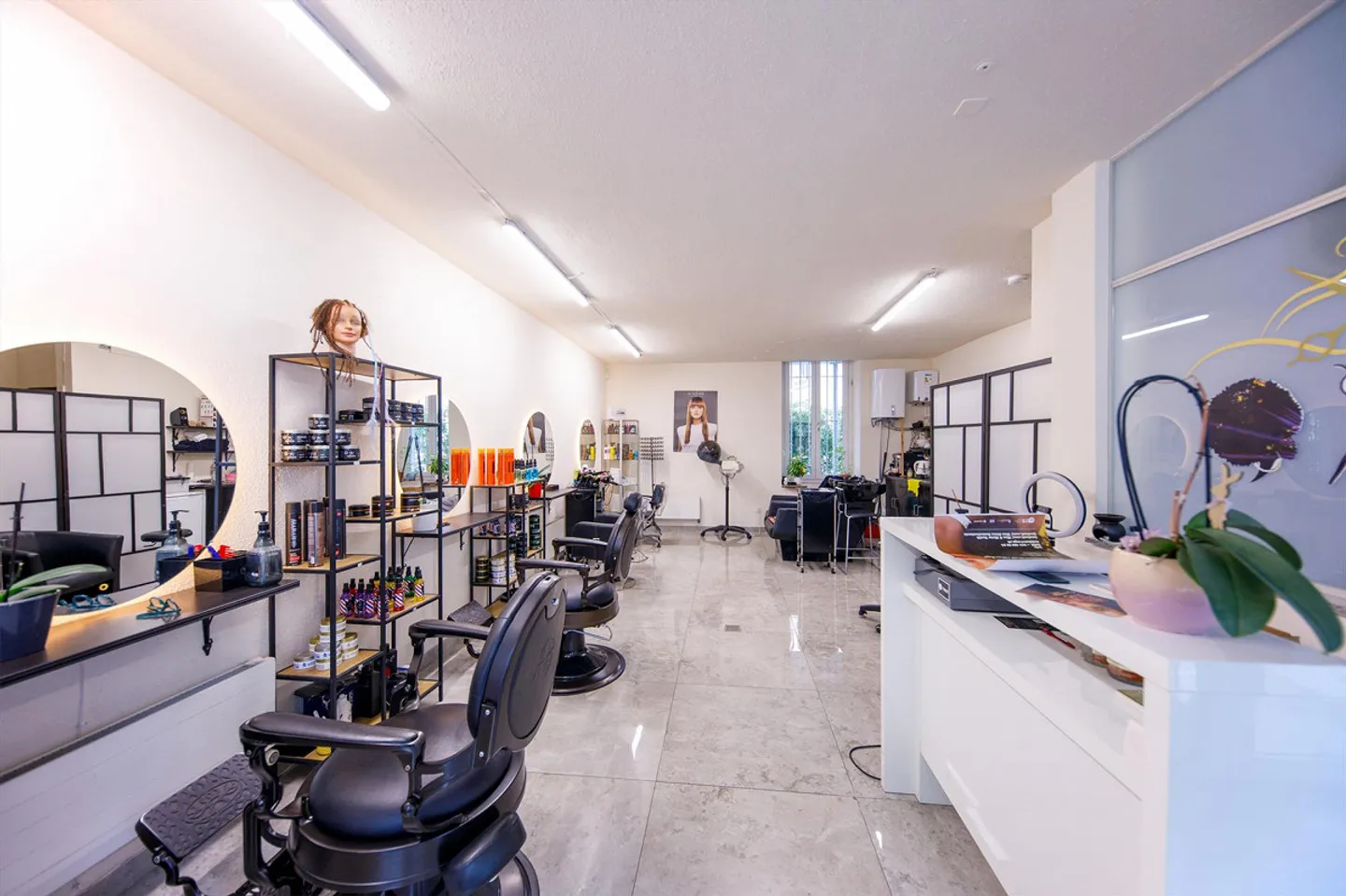 5-Familienhaus in Wiedikon - Foto 3 von 16