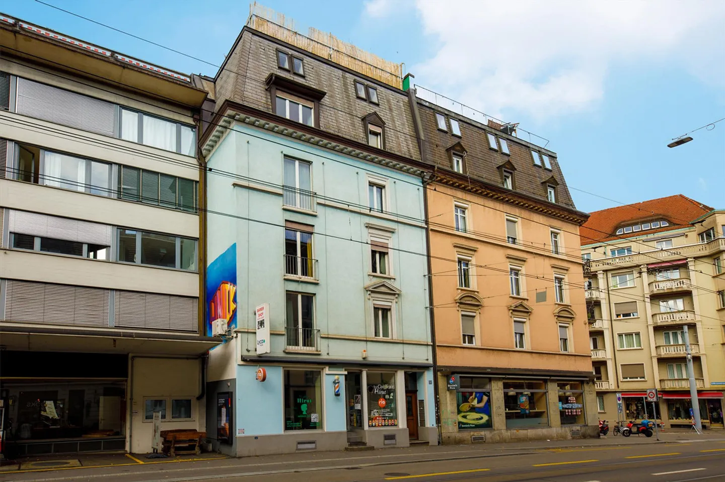 5-Familienhaus in Wiedikon - Foto 1 von 16