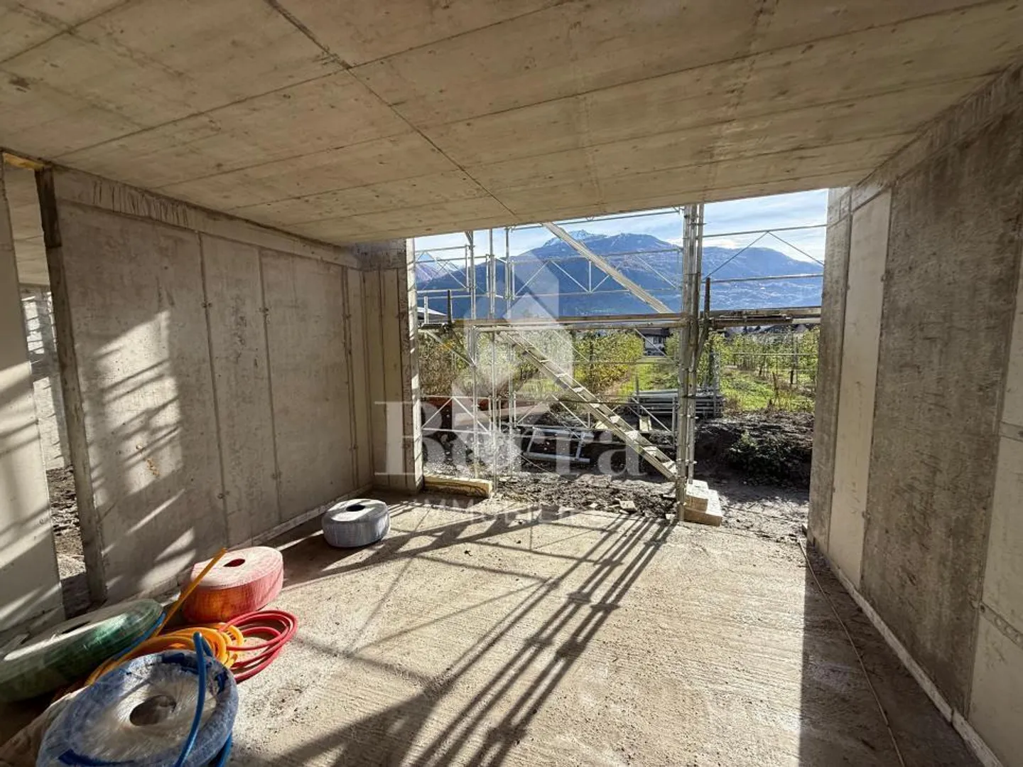 Beautiful Duplex in Residential Area - Photo 11 of 13