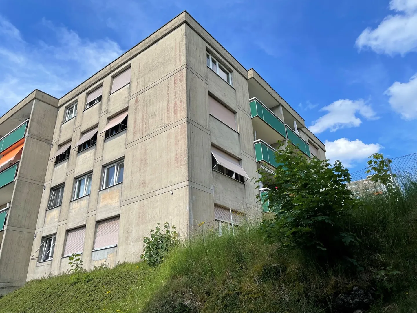 Edificio ad uso misto in affitto - Foto 1 di 5
