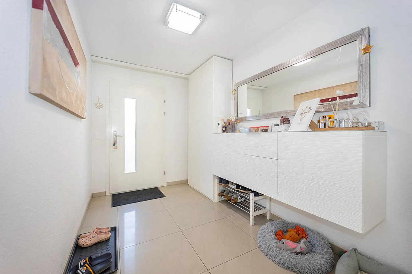 Casa unifamiliare angolare attraente con giardino esclusivo e Swimspa - Foto 3 di 15