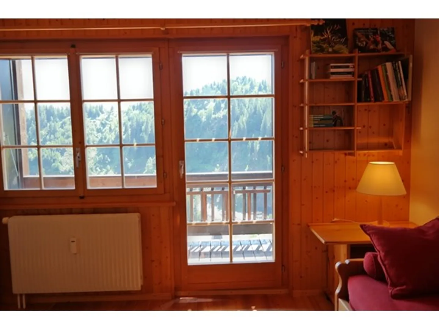 Cozy Studio with Panoramic View - Photo 8 of 11