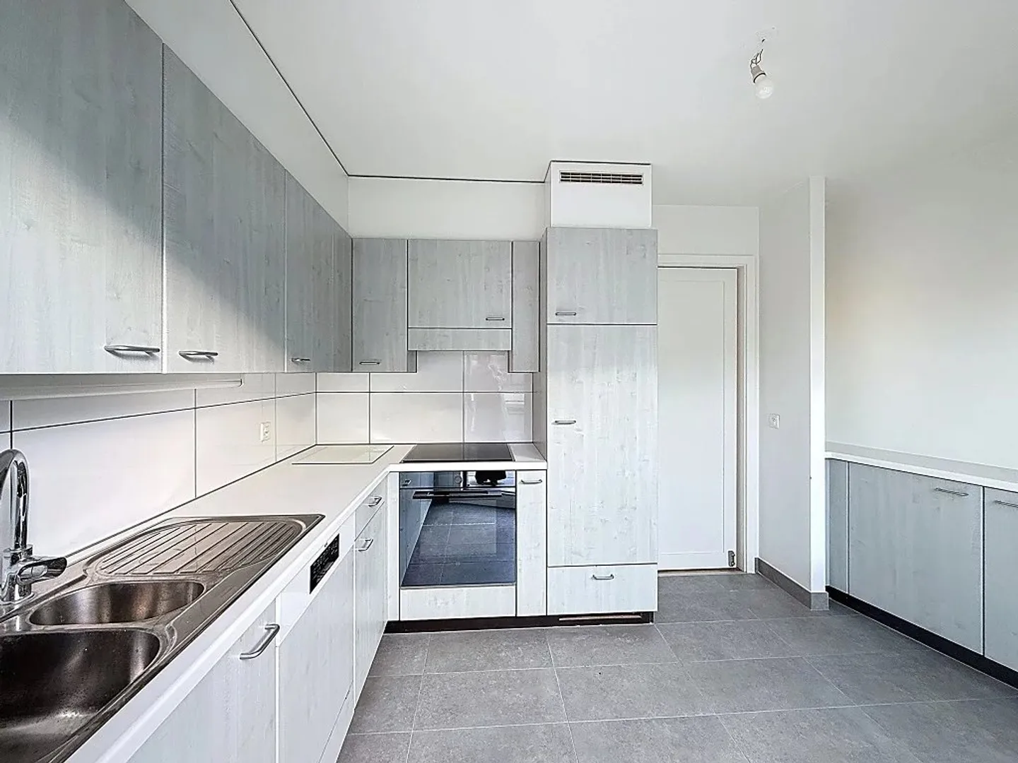 Attic 4 rooms - Photo 2 of 7