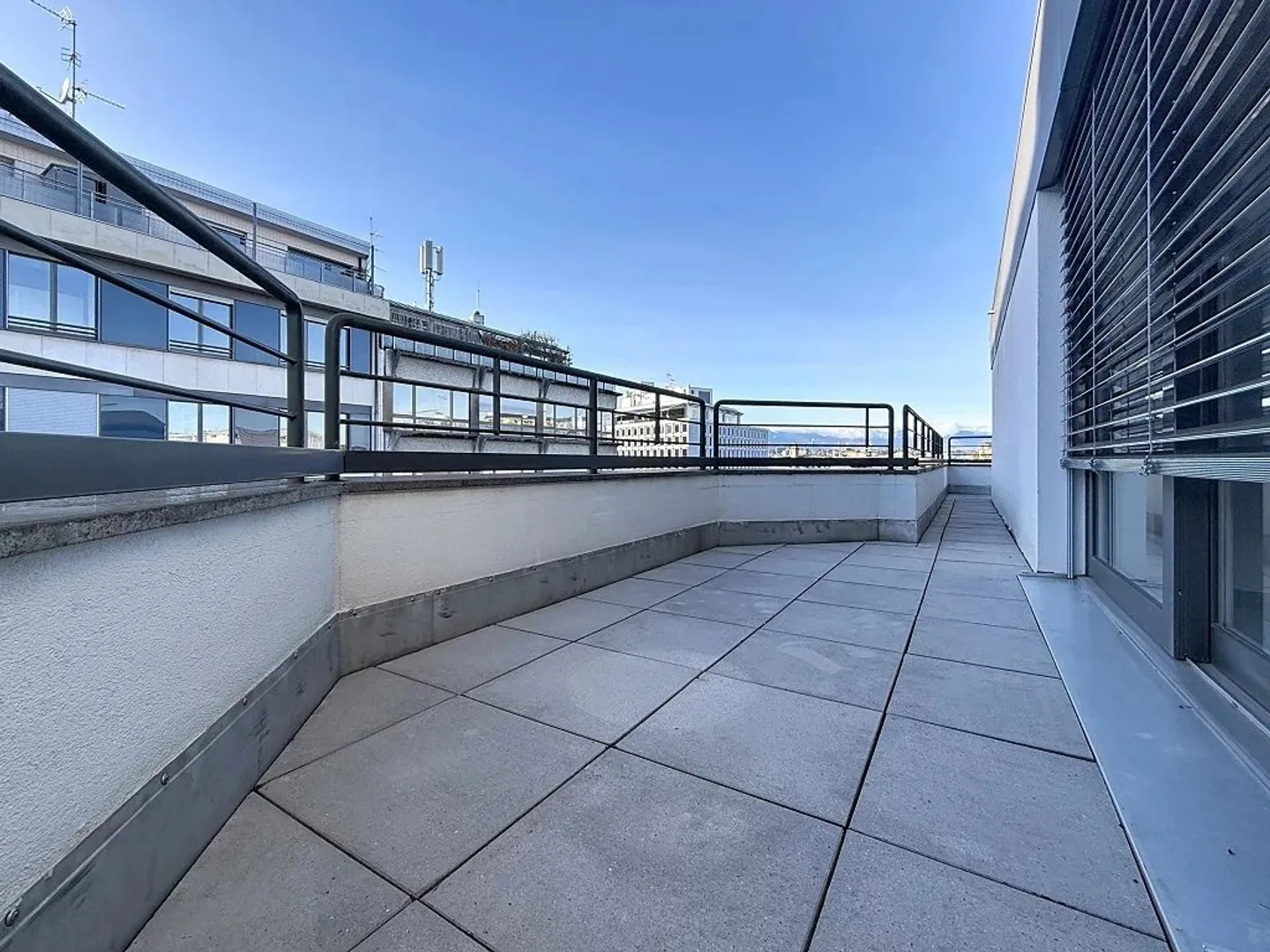 Attic 4 rooms - Photo 3 of 7