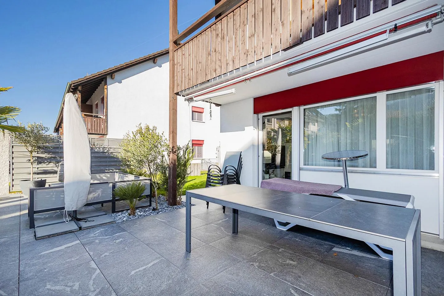 Casa unifamiliare angolare attraente con giardino esclusivo e Swimspa - Foto 8 di 15