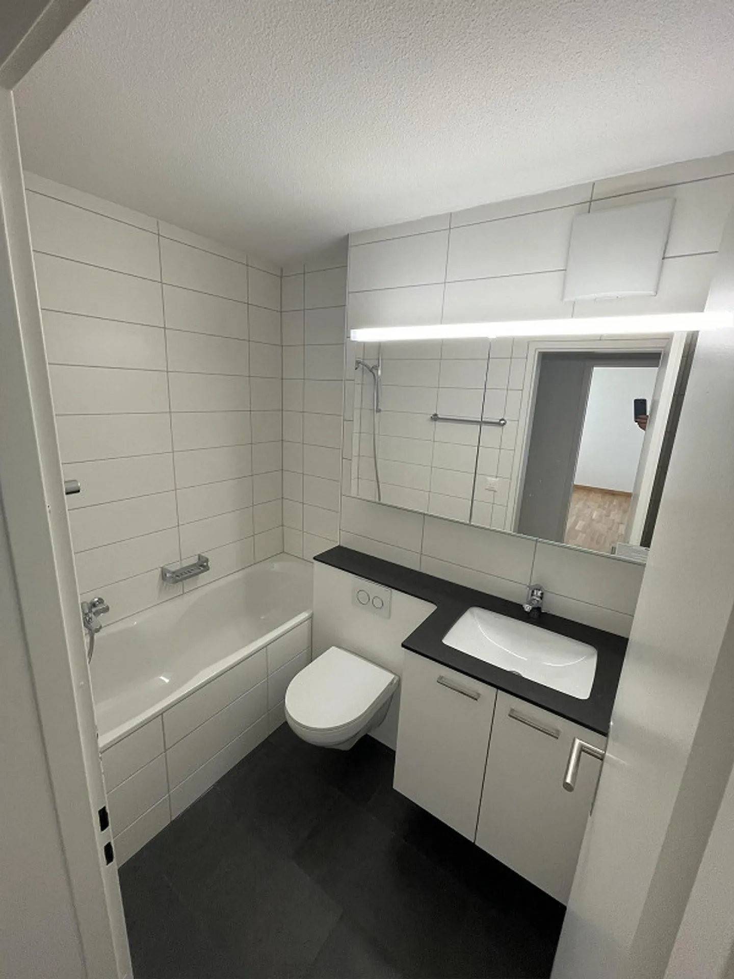 Appartement calme de 3,5 pièces à Niederwangen près de Berne - Photo 5 sur 8