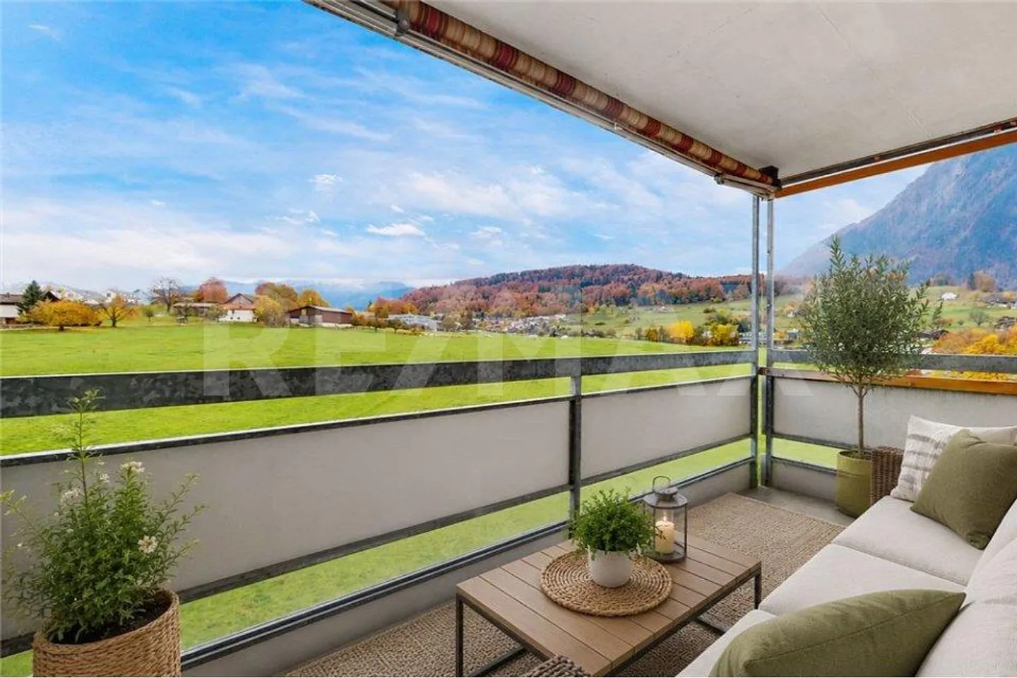 Dachwohnung mit Aussicht - Foto 1 von 13