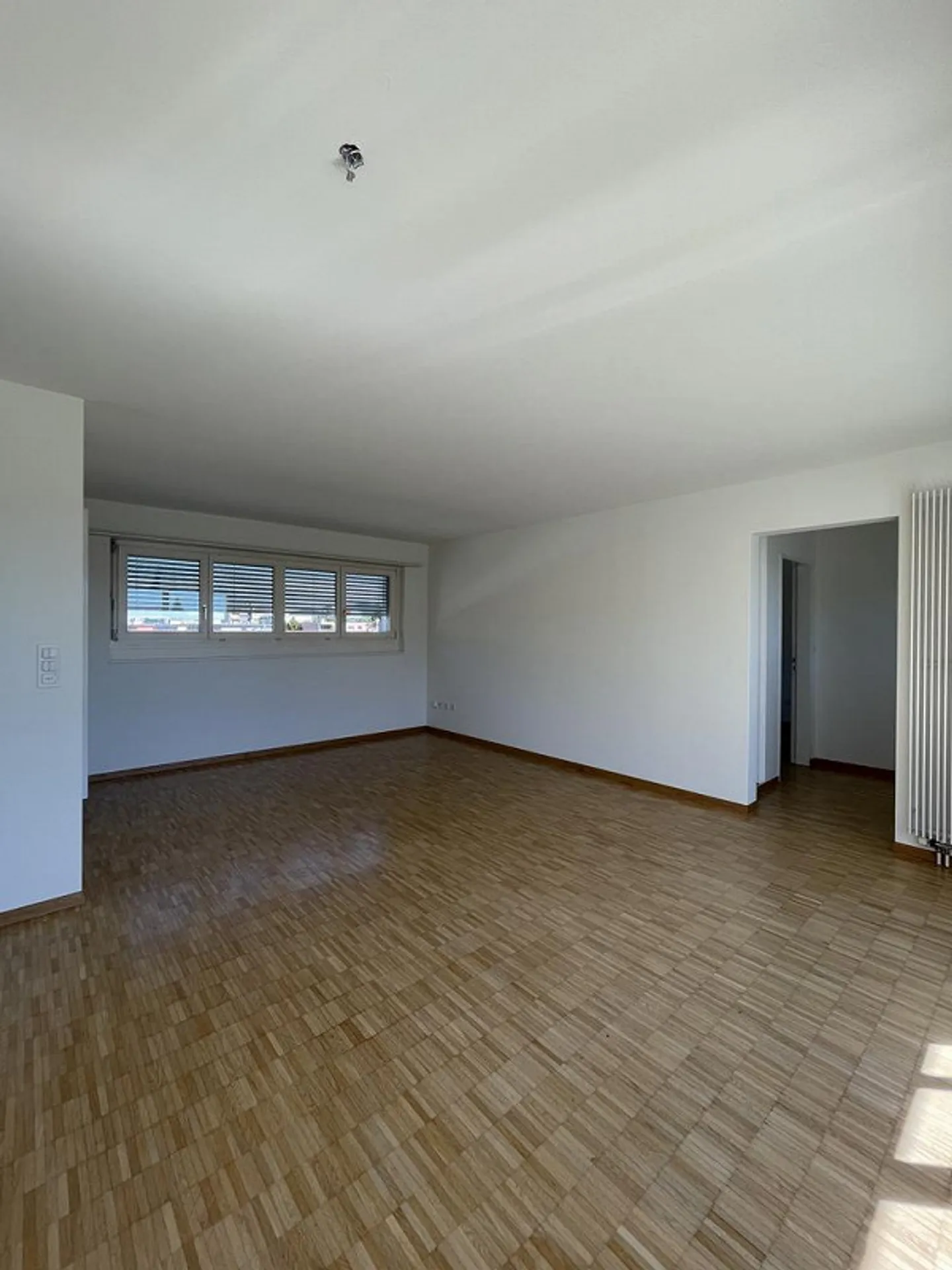 2.5-room penthouse apartment with large terrace - 1 MONTH FREE! - Photo 6 of 7