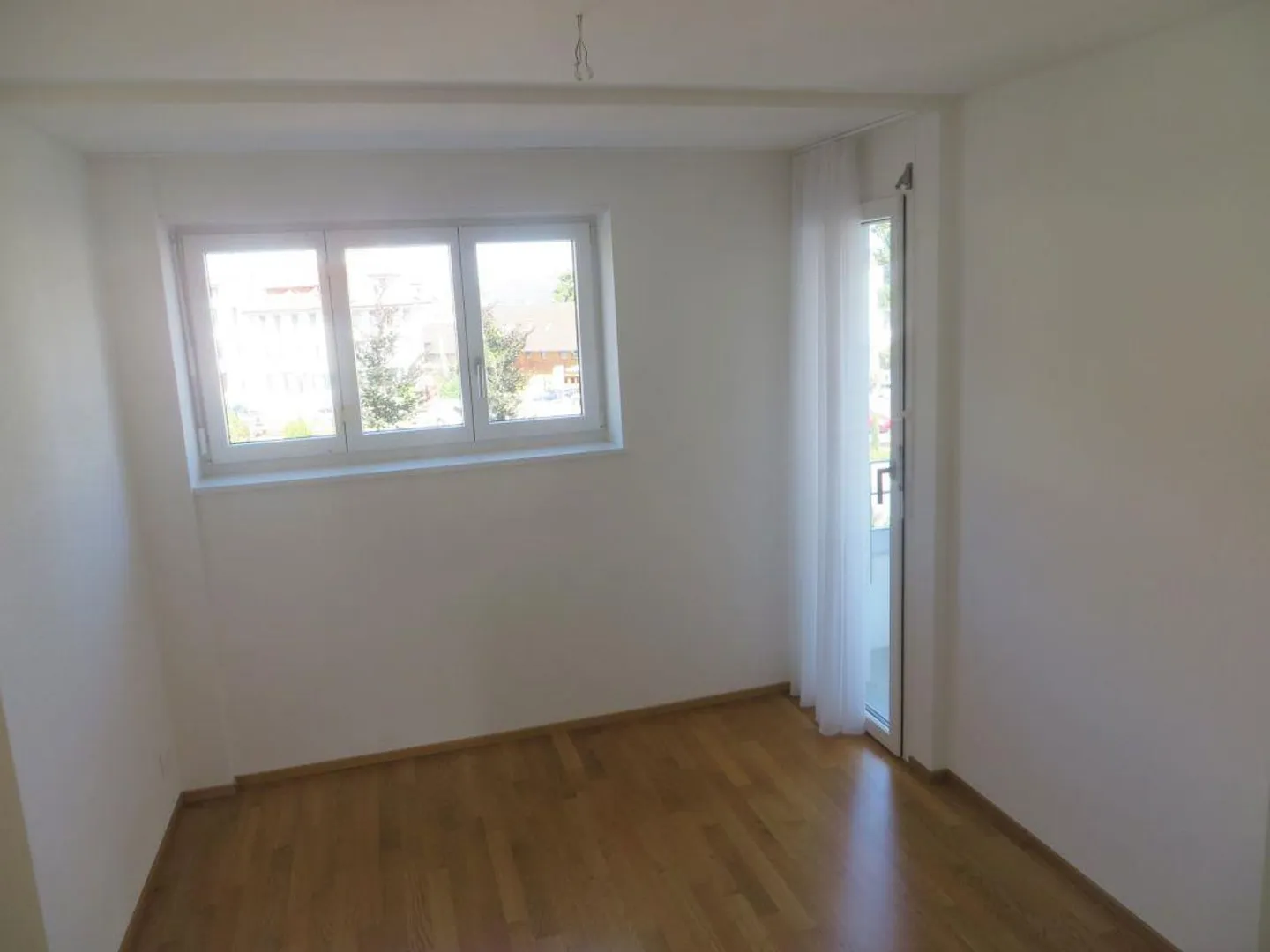 Appartement lumineux avec jardin d'hiver - Photo 7 sur 9