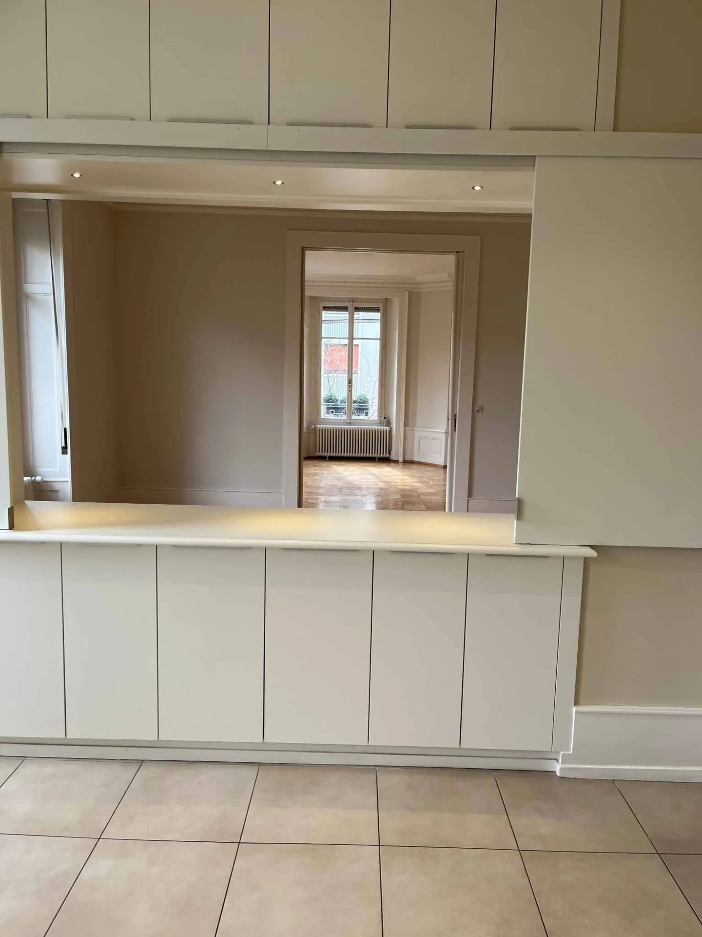 Appartamento Spazioso Vicino alla Città Vecchia - Foto 3 di 8