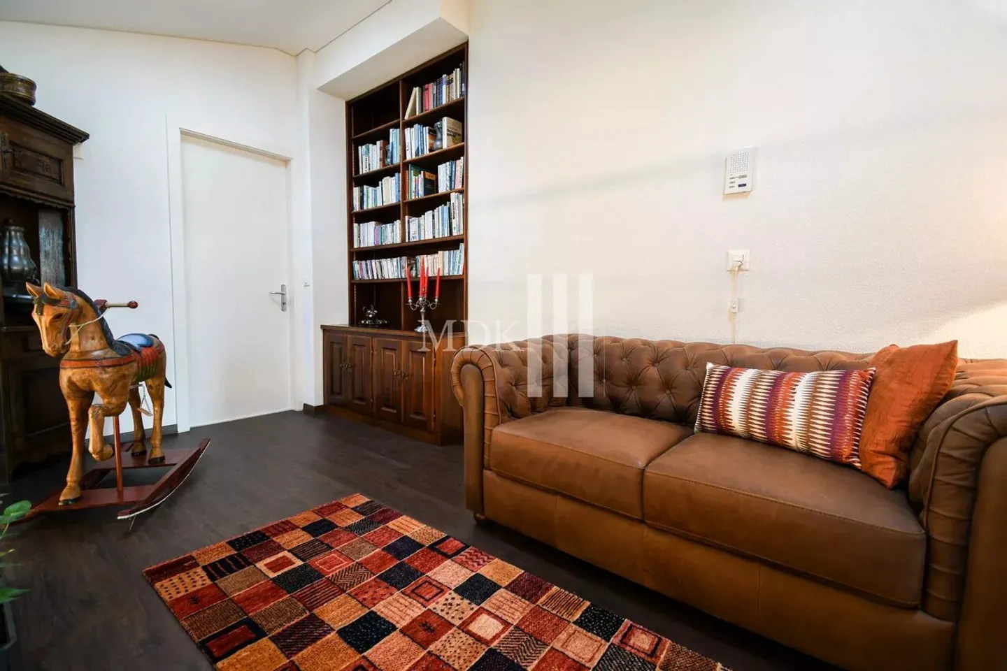 Bright attic duplex apartment - Photo 10 of 13