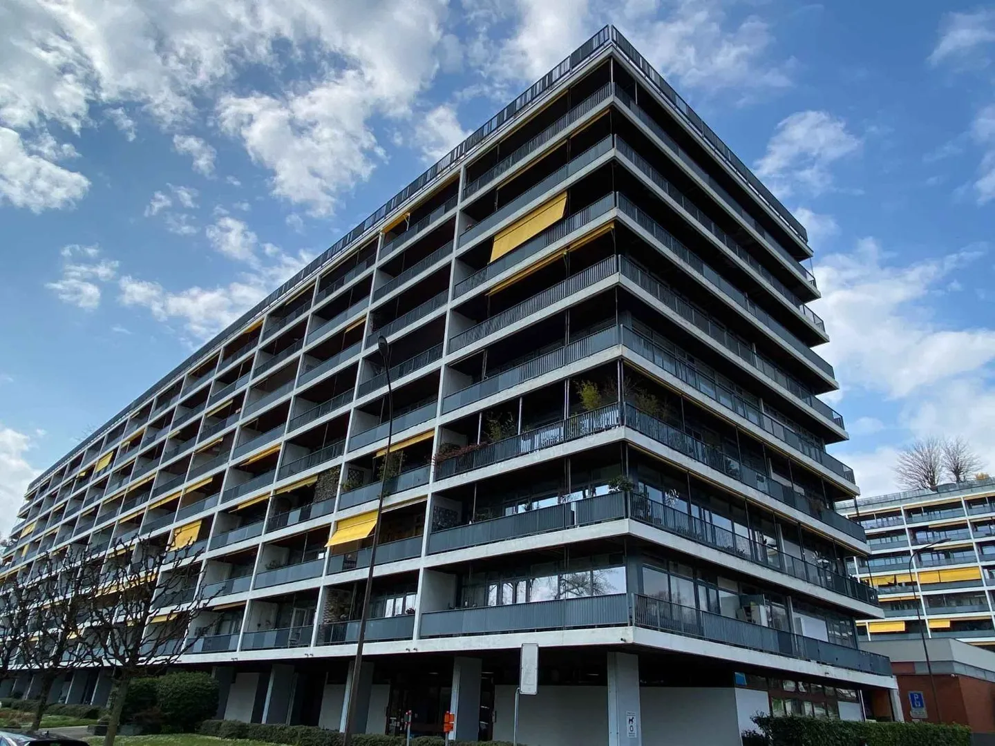 5-room apartment - Photo 1 of 13