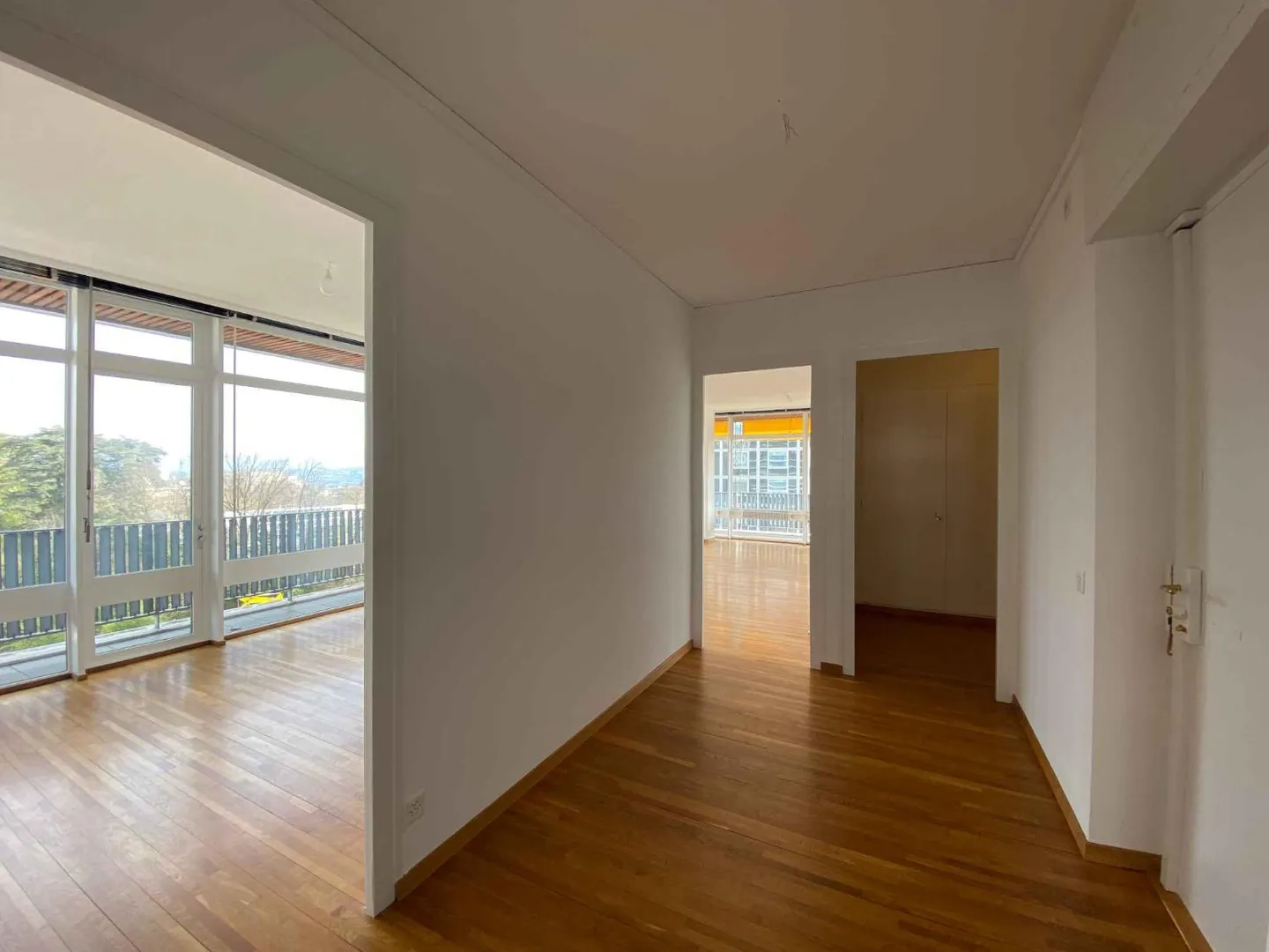 5-room apartment - Photo 2 of 13