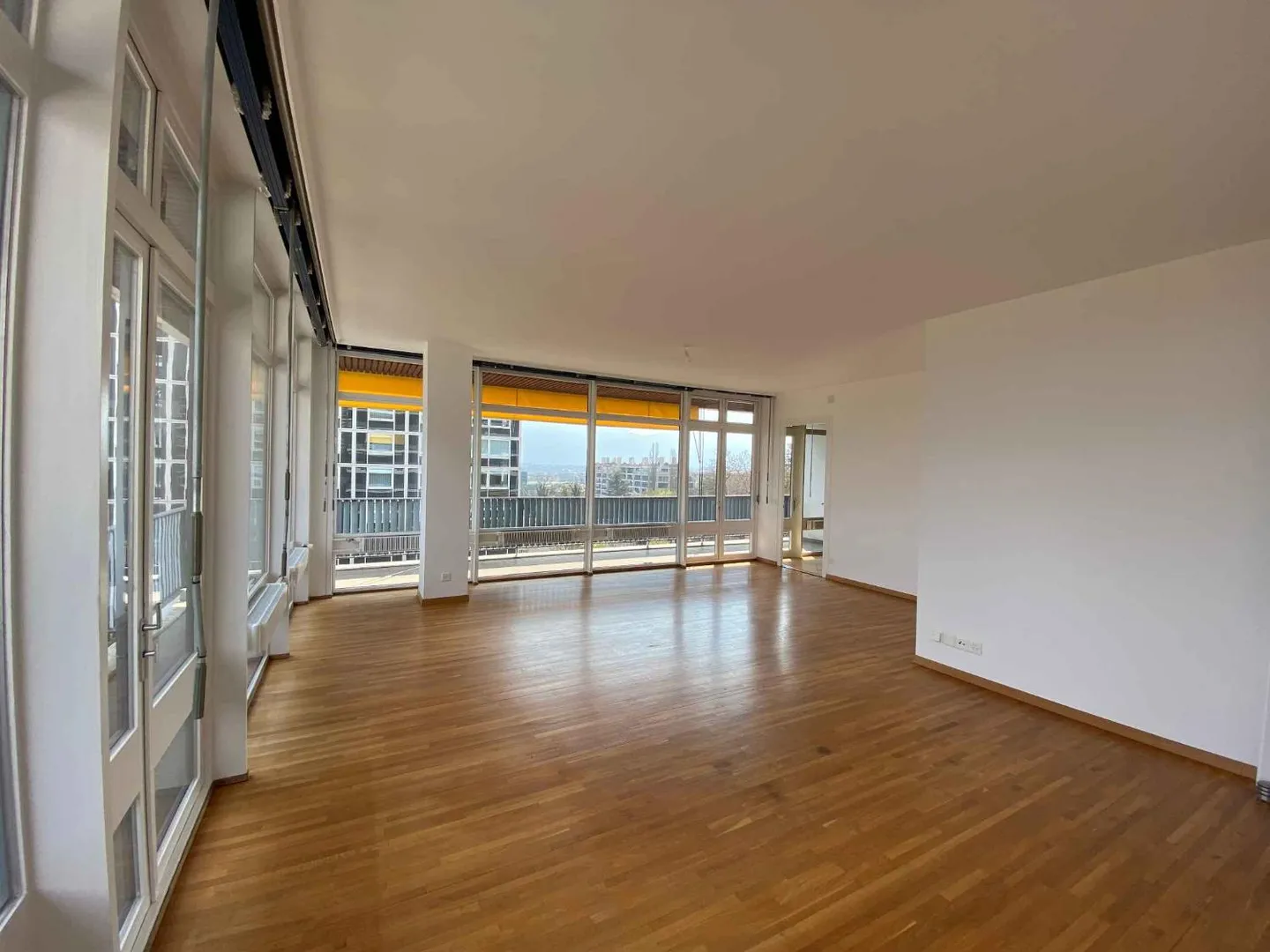 5-room apartment - Photo 4 of 13