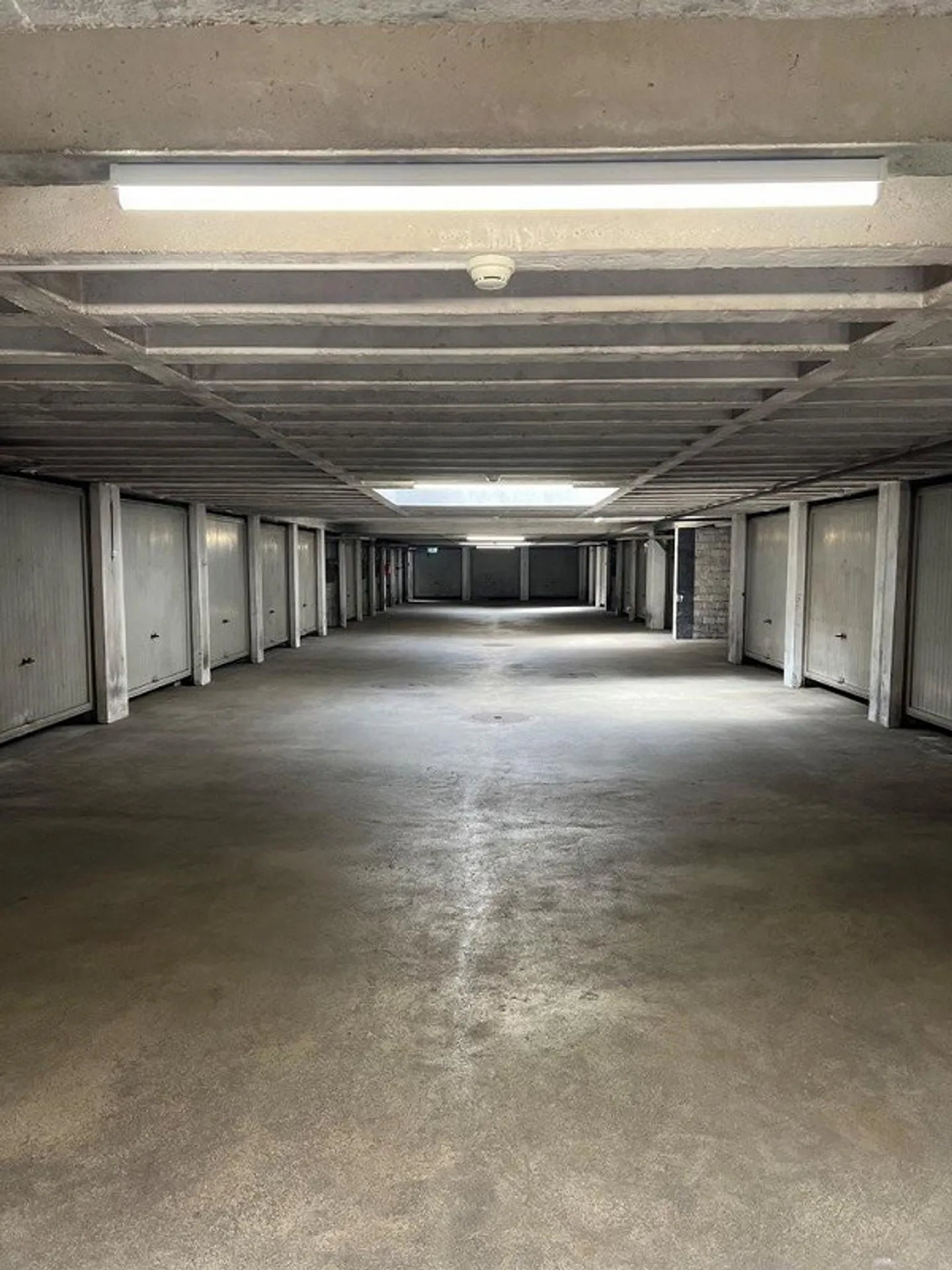 Garagenbox Nähe Bern - Foto 1 von 2