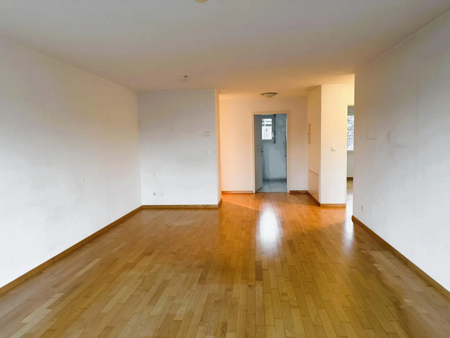 Charmante Wohnung mit Balkon - Foto 3 von 10