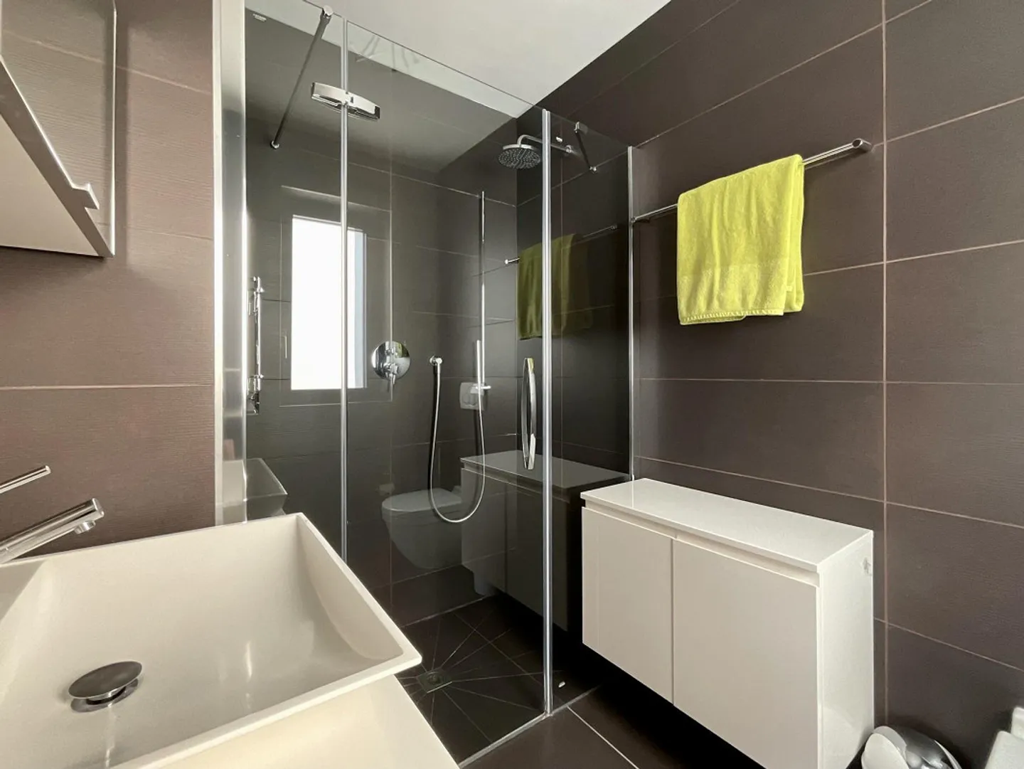 DAVESCO - ZU VERKAUFEN PRÄCHTIGE 4.5 ZIMMER WOHNUNG MIT GARTEN - Foto 10 von 13