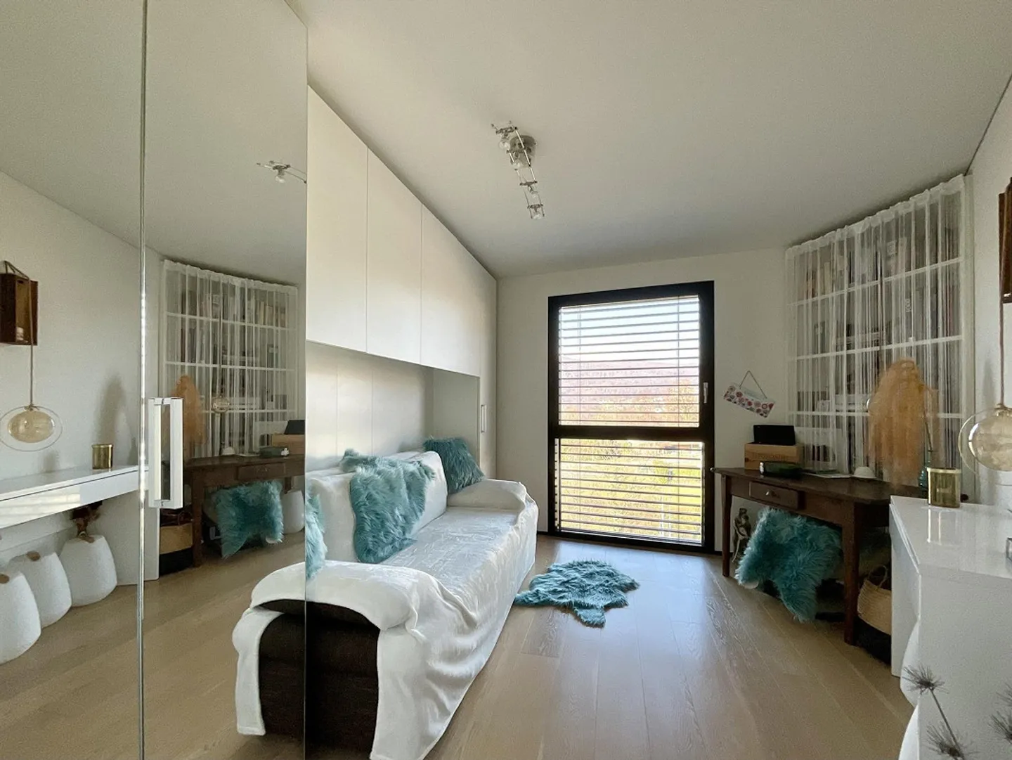 DAVESCO - ZU VERKAUFEN PRÄCHTIGE 4.5 ZIMMER WOHNUNG MIT GARTEN - Foto 11 von 13