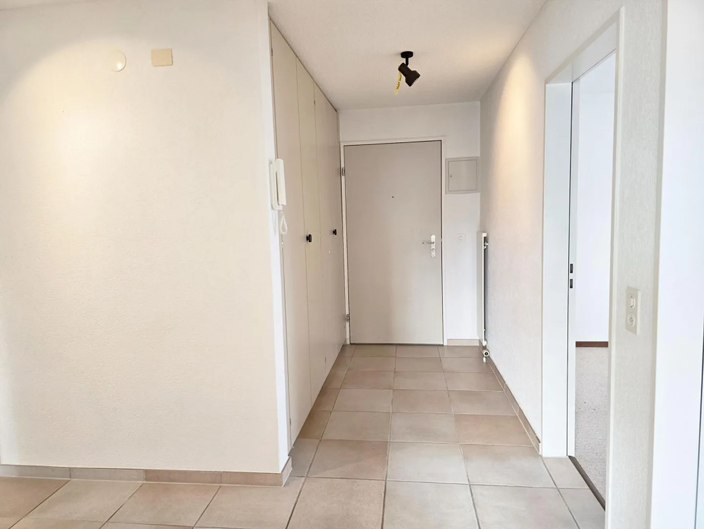 Charmante 4.5-Zimmer-Wohnung - Foto 2 von 8