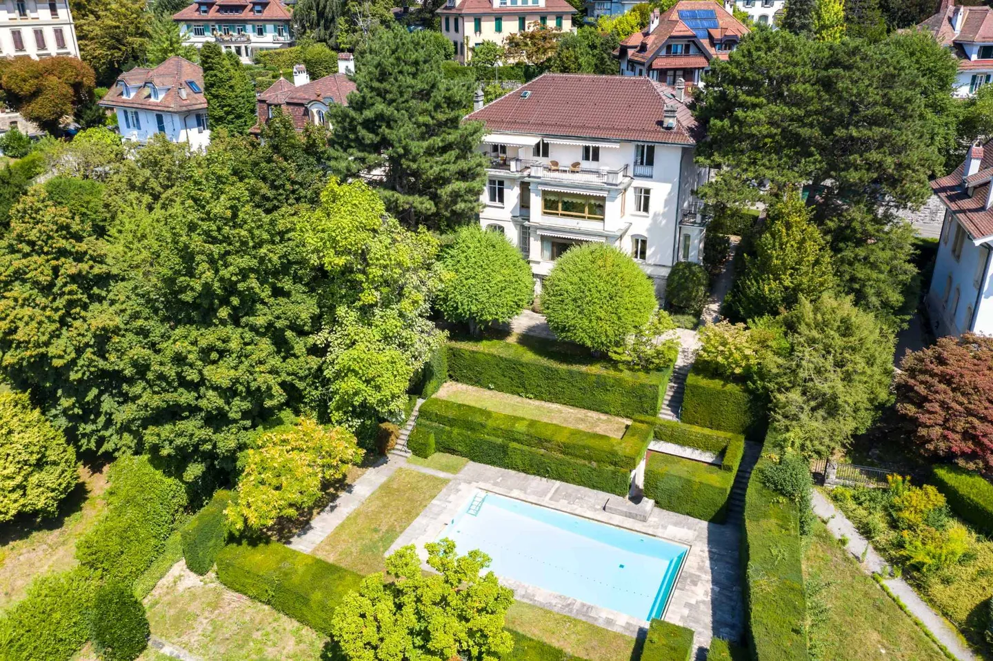 Elegante Villa mit Seeblick - Foto 12 von 13