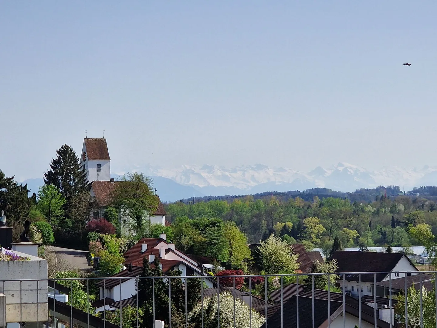 Terrace House with Plenty of Privacy and Views of the Reuss and the Mountains - Photo 6 of 26