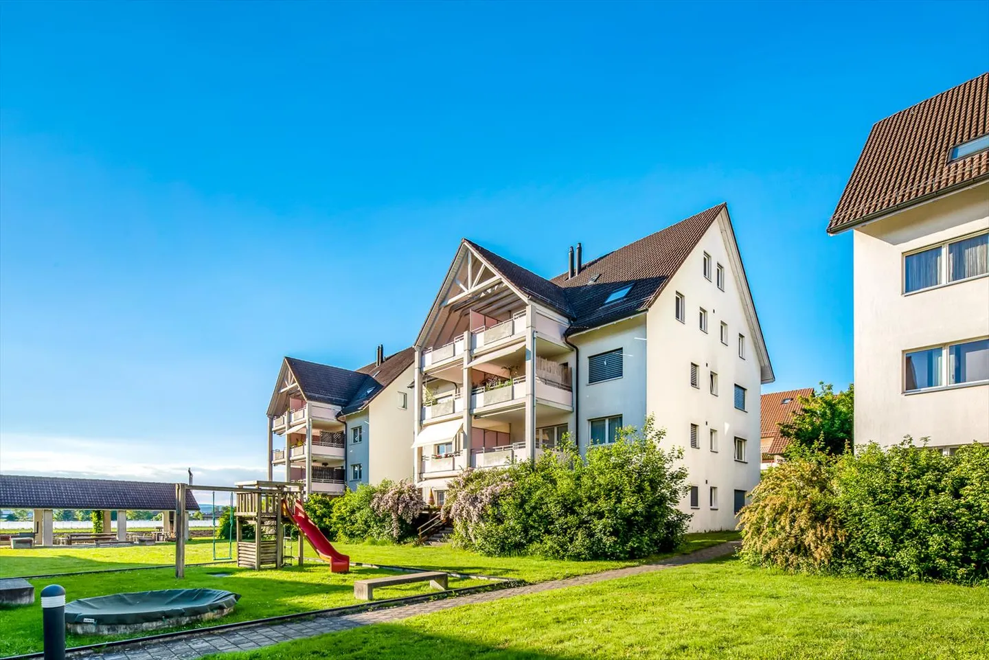 Ottimo appartamento duplex con stufa svedese e grande balcone! - Foto 1 di 11