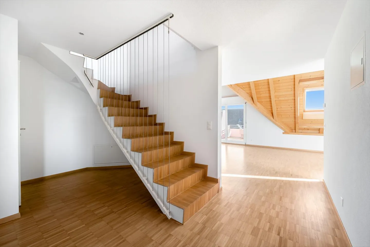 Ottimo appartamento duplex con stufa svedese e grande balcone! - Foto 9 di 11