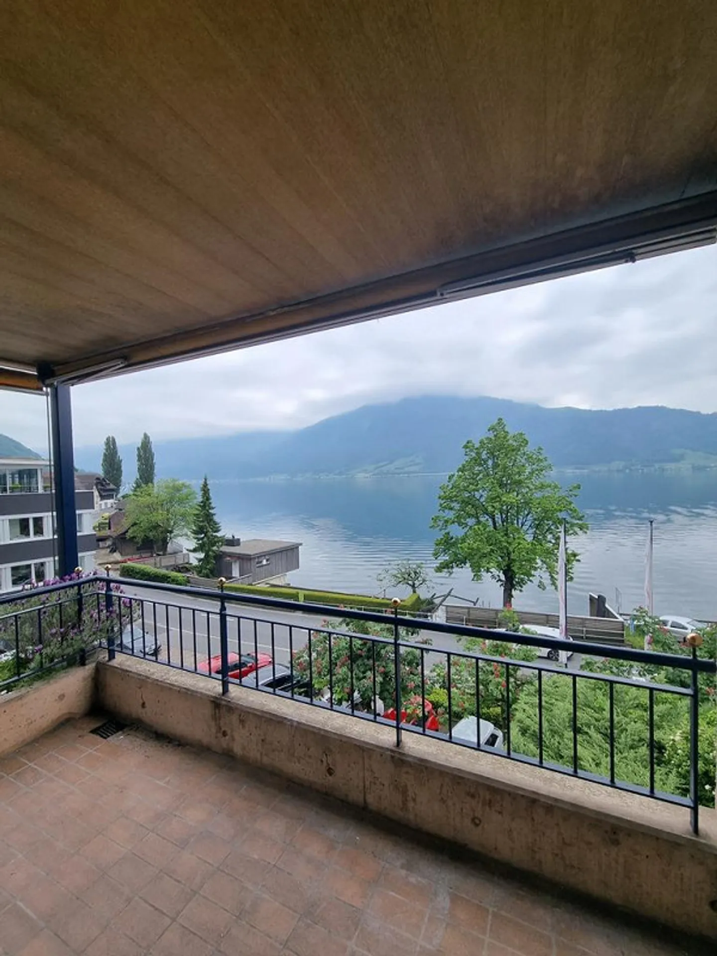 Sanierte Wohnung mit Seesicht - Foto 2 von 7