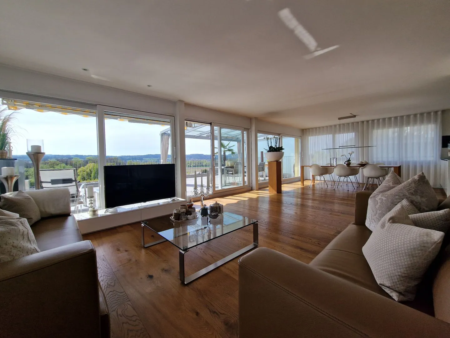Terrace House with Plenty of Privacy and Views of the Reuss and the Mountains - Photo 11 of 26